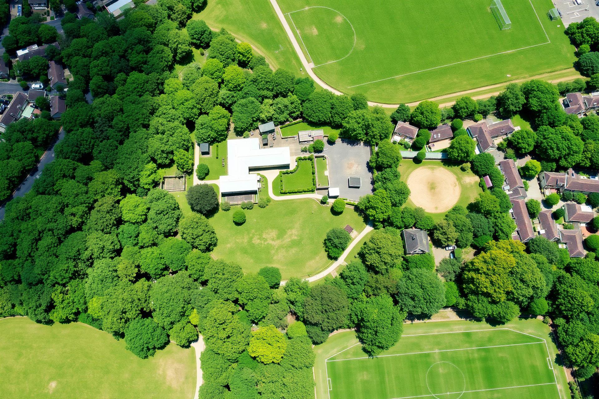 3.5 Acres With a School, Garden Estate