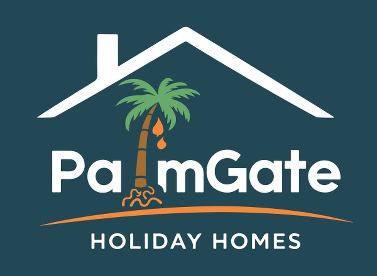 PalmGate Holiday Homes logo